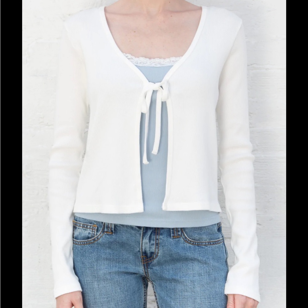 Brandy Melville Greta top